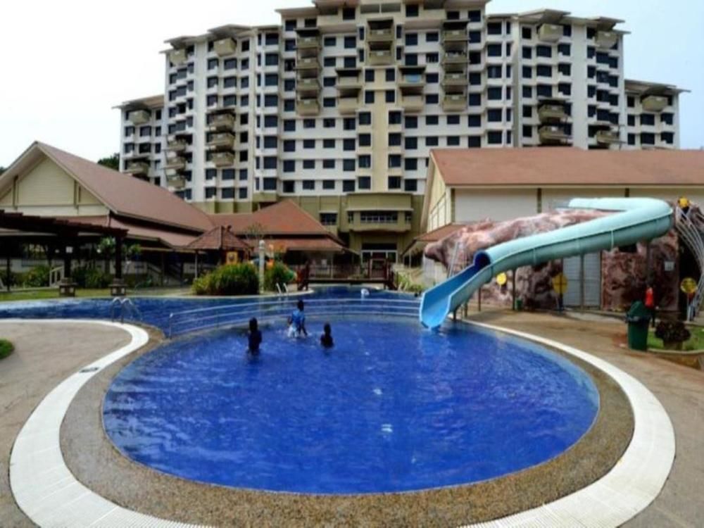 Puteri Beach Resort Port Dickson Kültér fotó
